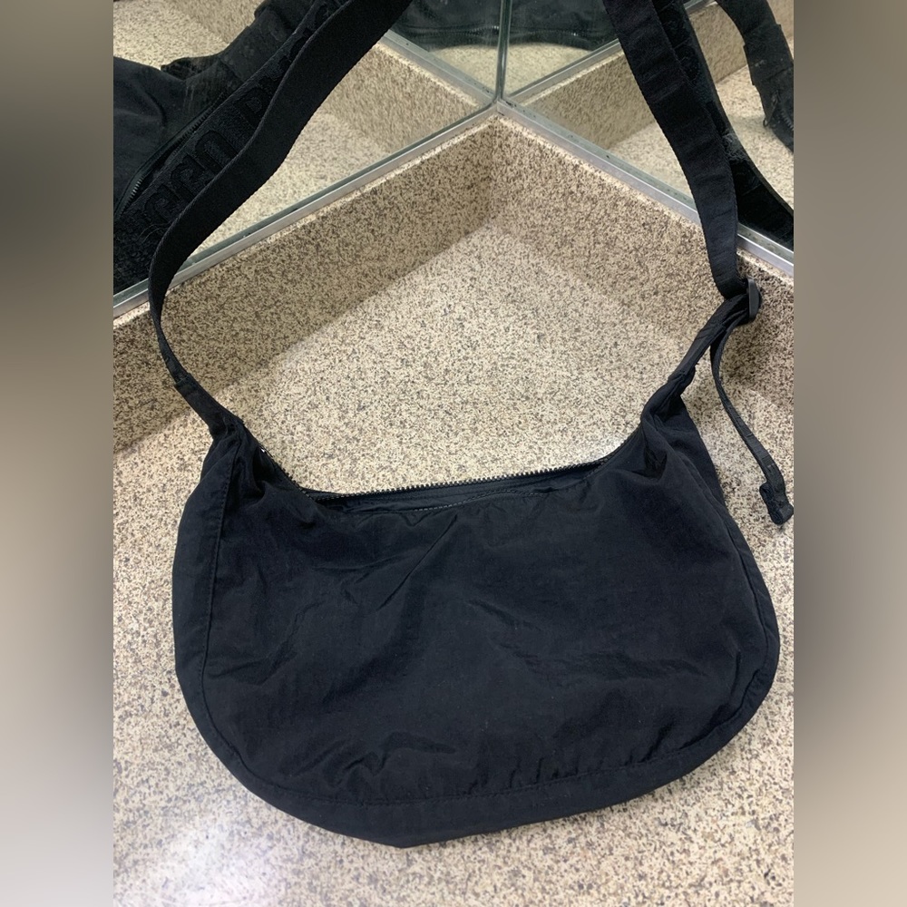 Baggu medium crescent bag